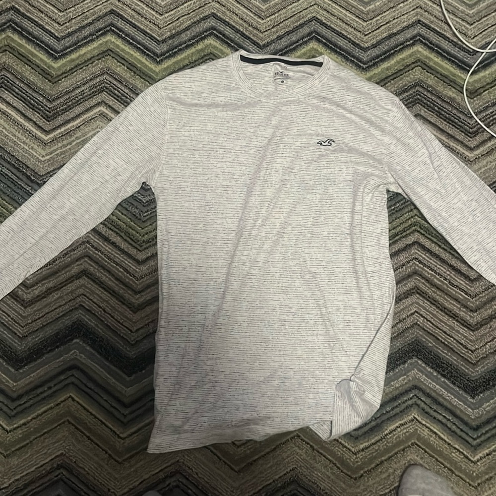 Hollidter long sleeve very comfortable barely used